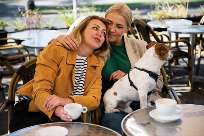 pet friendly restaurants near me